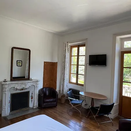 Chambres D'hotes Les Tapies Bed & Breakfast Agen dʼAveyron