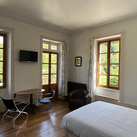 Chambres D'Hotes Les Tapies 3*