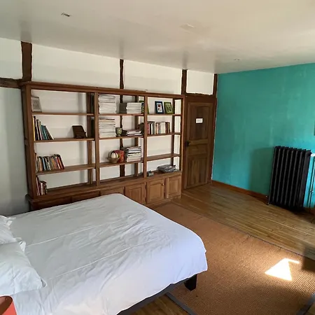 D'hotes Les Tapies Bed and breakfast 3*